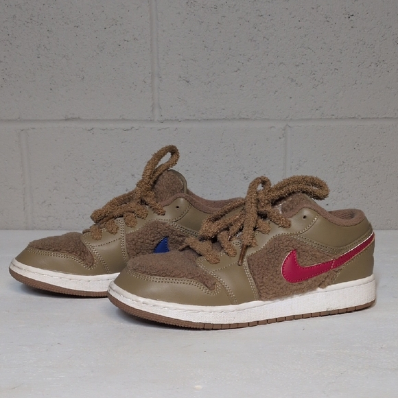 Nike Air Jordan 1 Low Teddy Bear Sneakers Size 6.5Y Women’s 8 EUC - Picture 2 of 16